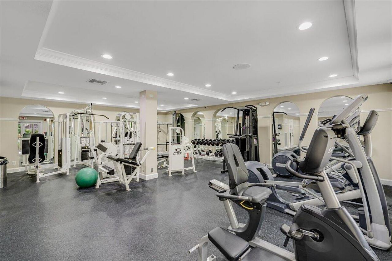 720 S Sapodilla Avenue, Unit 204, West Palm Beach, FL 33401 Photo