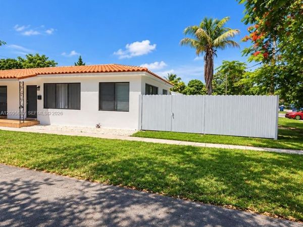 2080 NE 172nd St , North Miami Beach, FL 33162