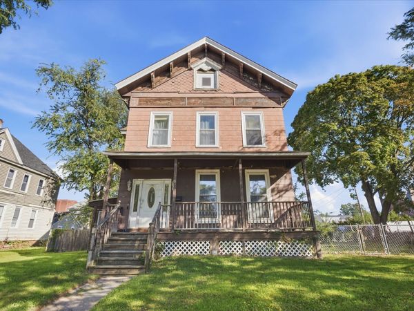 5 Beacon Ave., Unit 2nd Fl, Holyoke, MA 01040