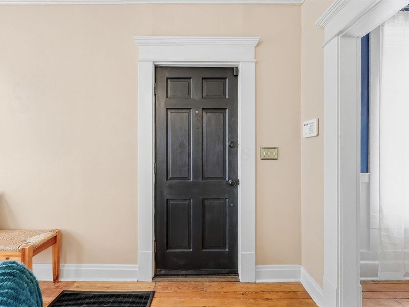 428 E Redbud Alley, Columbus, OH 43206 Photo 6