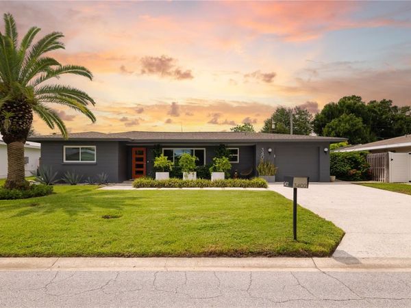 3402 S SCHOOL AVENUE , SARASOTA, FL 34239