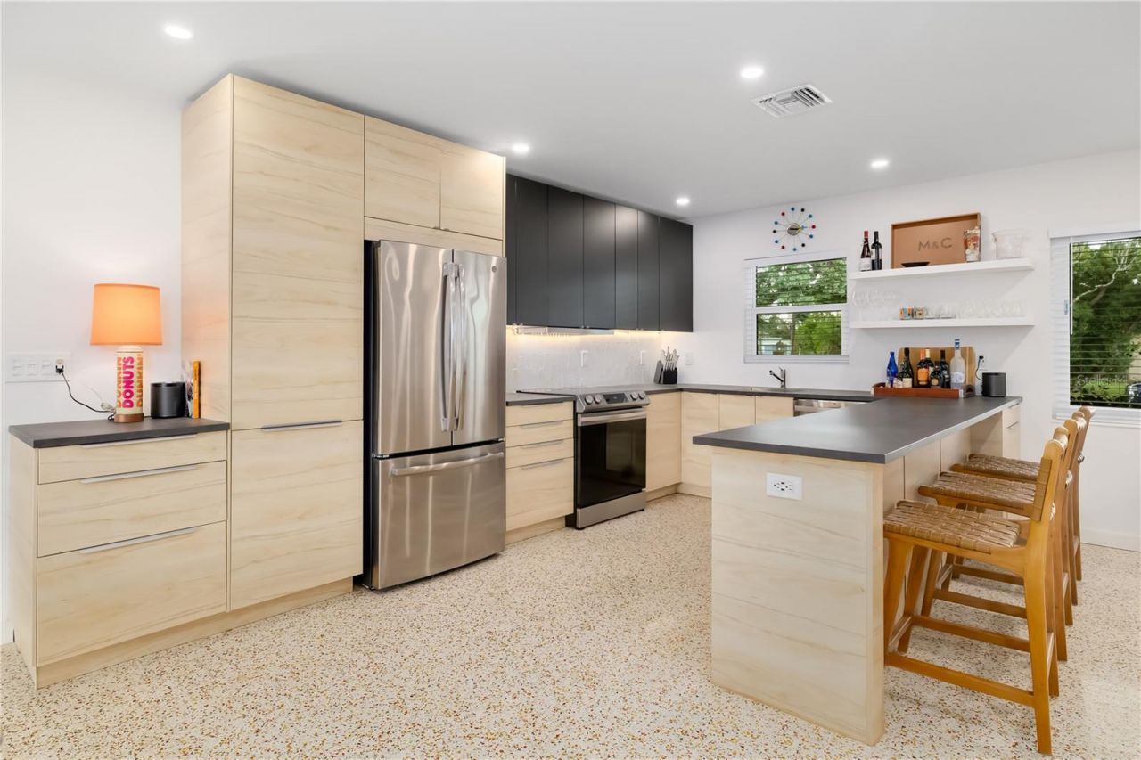 3402 S School Avenue, Sarasota, FL 34239 Photo