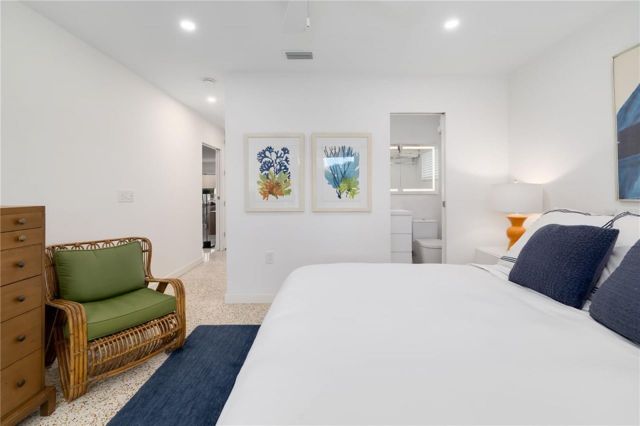 3402 S School Avenue, Sarasota, FL 34239 Photo