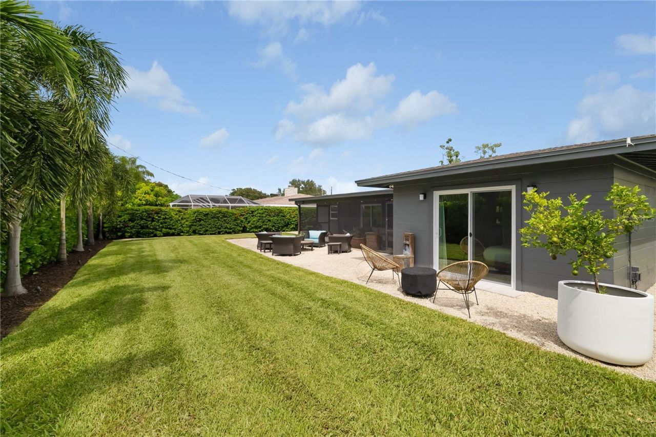3402 S School Avenue, Sarasota, FL 34239 Photo