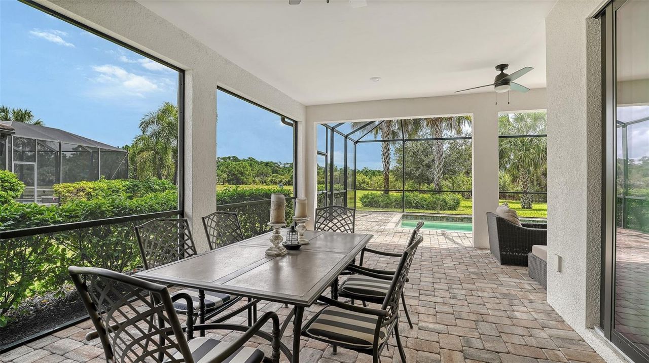 12422 Wood Fern Court, Sarasota, FL 34238 Photo