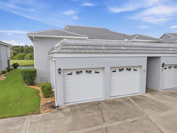 1041 CAPRI ISLES BOULEVARD , Unit 216, VENICE, FL 34292