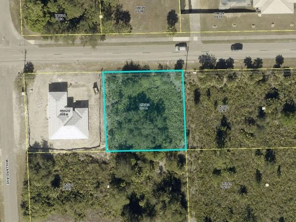 605 W 6TH STREET, LEHIGH ACRES, FL 33972