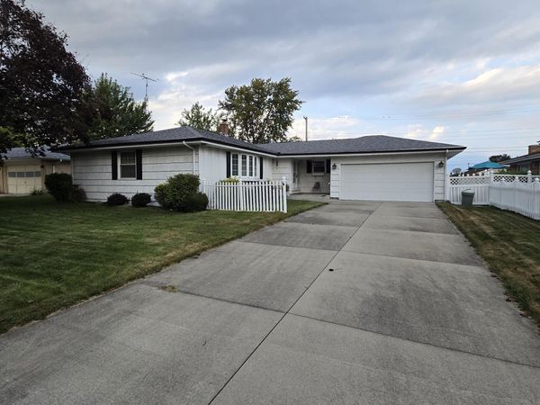 812 W 14th Street, Mishawaka, IN 46544
