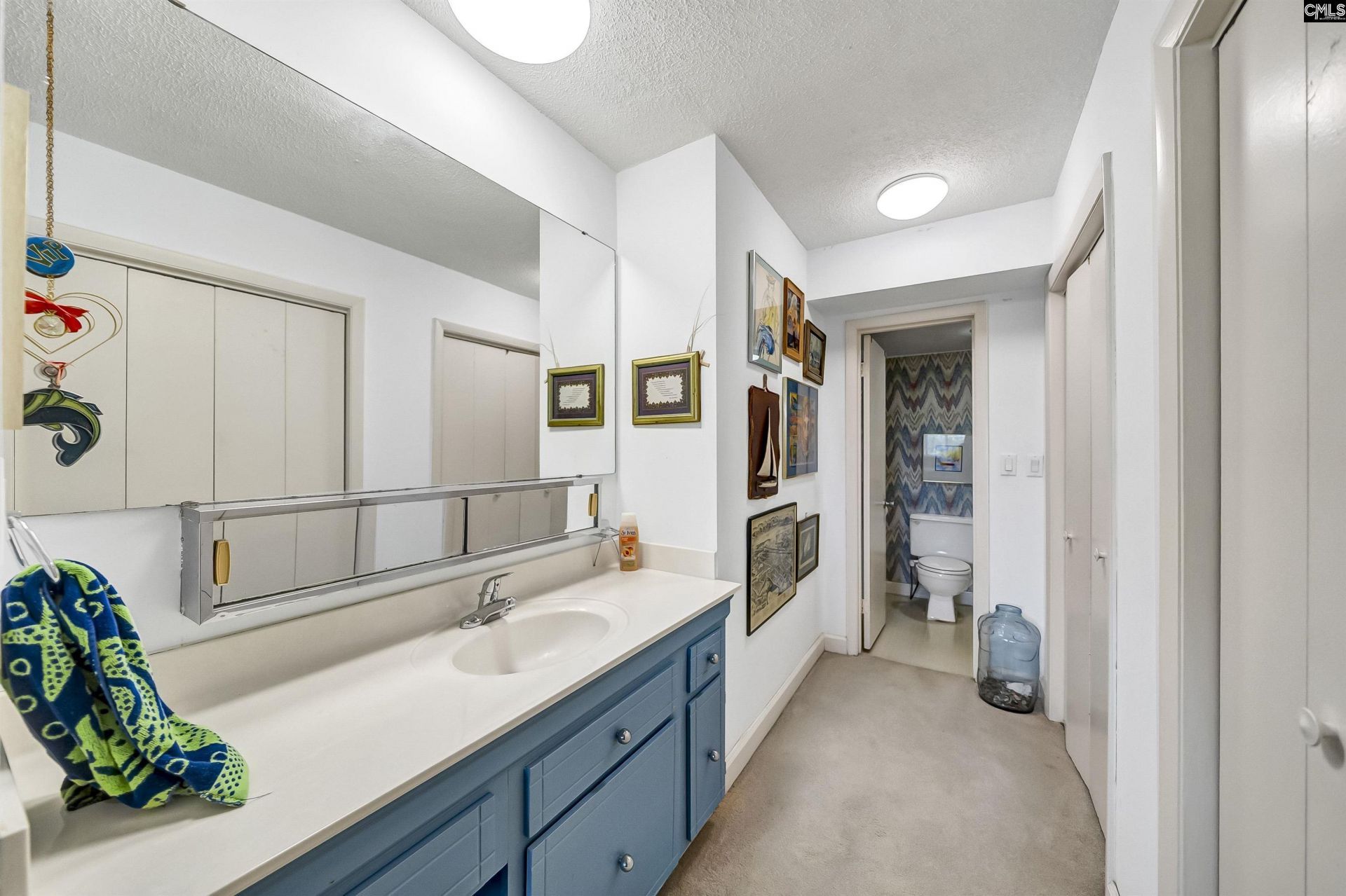 1825 St. Julian Place Photo 14