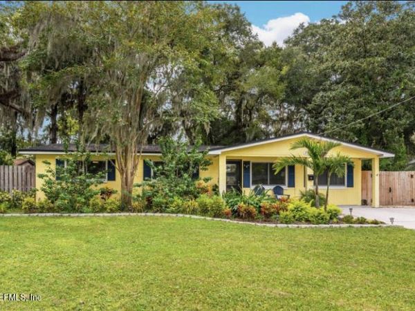 2490 SPOKANE Avenue E, Jacksonville, FL 32233