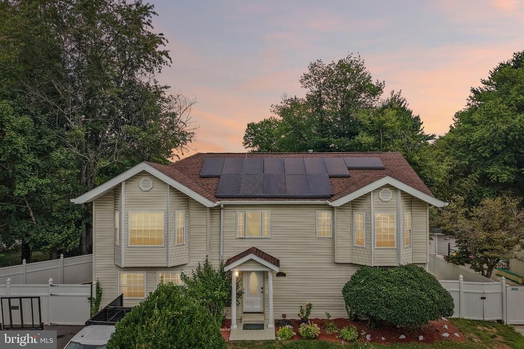 19069 STALEYBRIDGE ROAD, GERMANTOWN, MD 20876