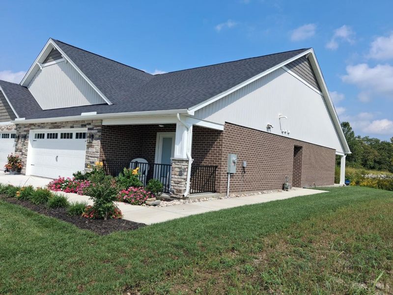 5011 Waterford Lane, Middletown, OH 45042 Photo 1