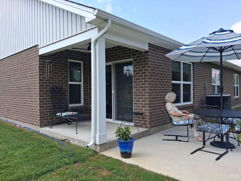 5011 Waterford Lane, Middletown, OH 45042 Photo 4