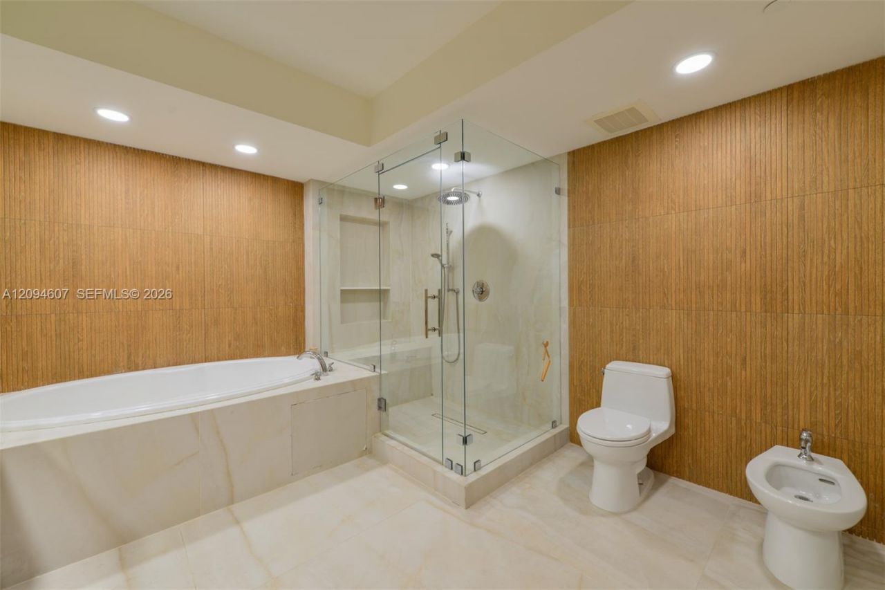 1850 S Ocean Dr , Unit 3702, Hallandale Beach, FL 33009 Photo