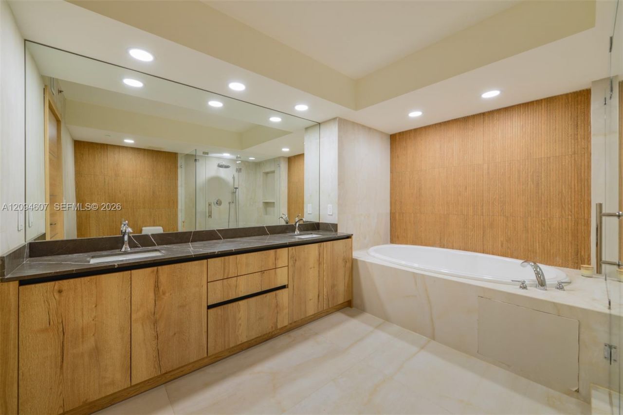 1850 S Ocean Dr , Unit 3702, Hallandale Beach, FL 33009 Photo