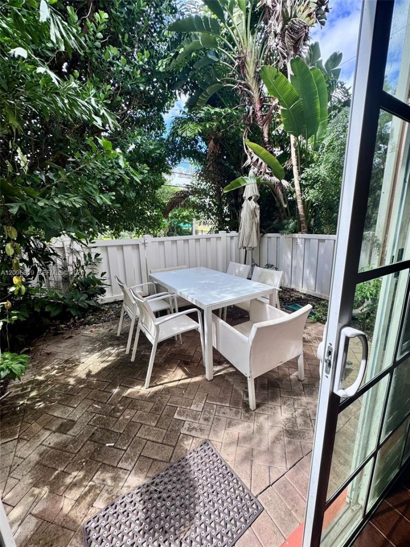 2341 SE 5th St , Pompano Beach, FL 33062 Photo