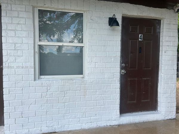 845 SW 6th St , Unit 4, Homestead, FL 33030