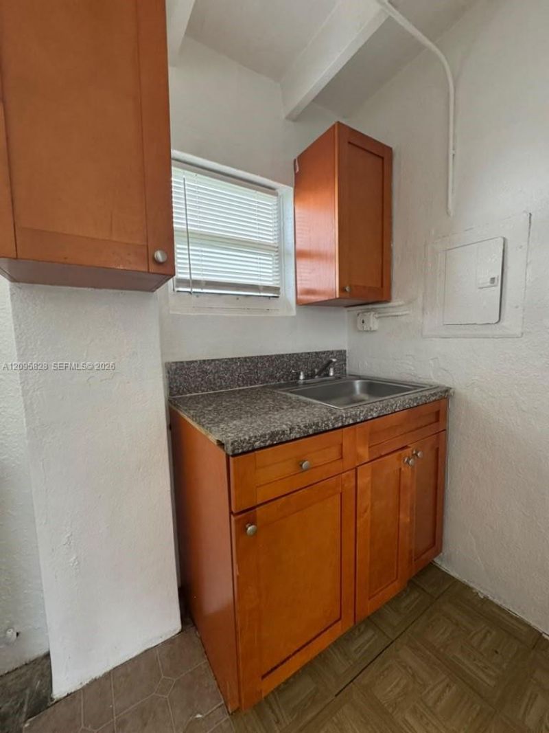 845 SW 6th St , Unit 4, Homestead, FL 33030 Photo