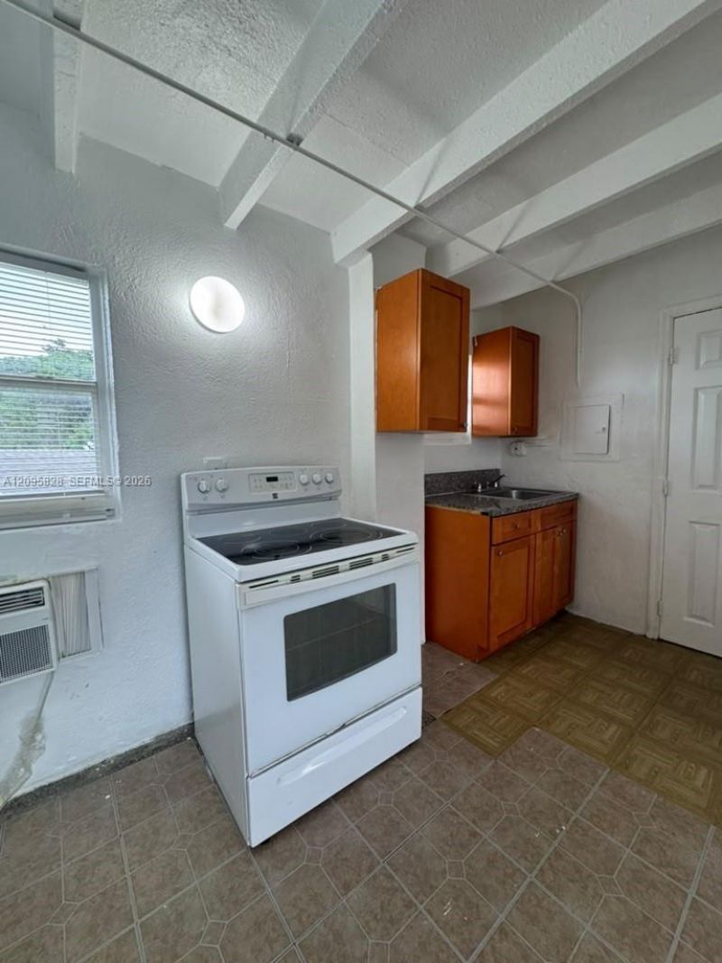845 SW 6th St , Unit 4, Homestead, FL 33030 Photo