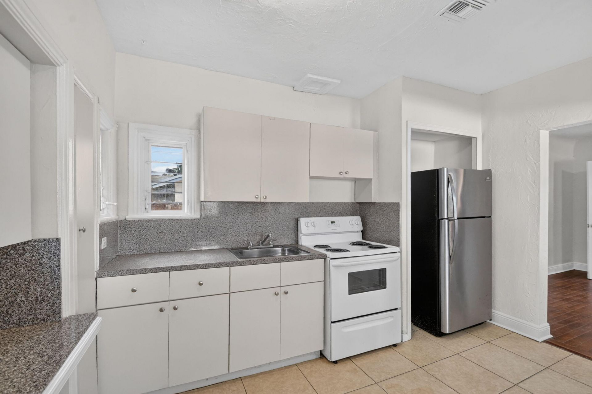 739 Kaye Street, West Palm Beach, FL 33405 Photo