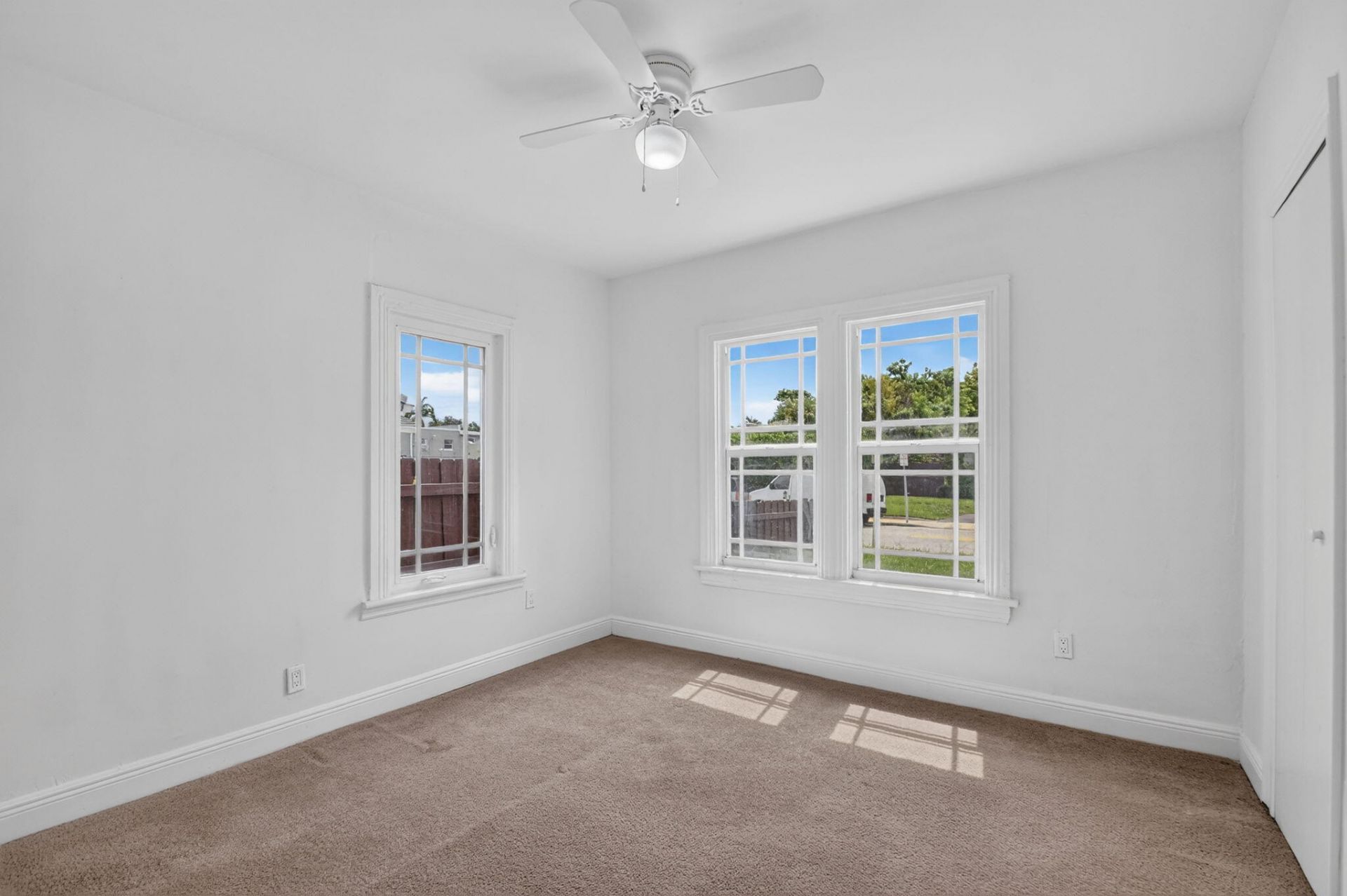 739 Kaye Street, West Palm Beach, FL 33405 Photo