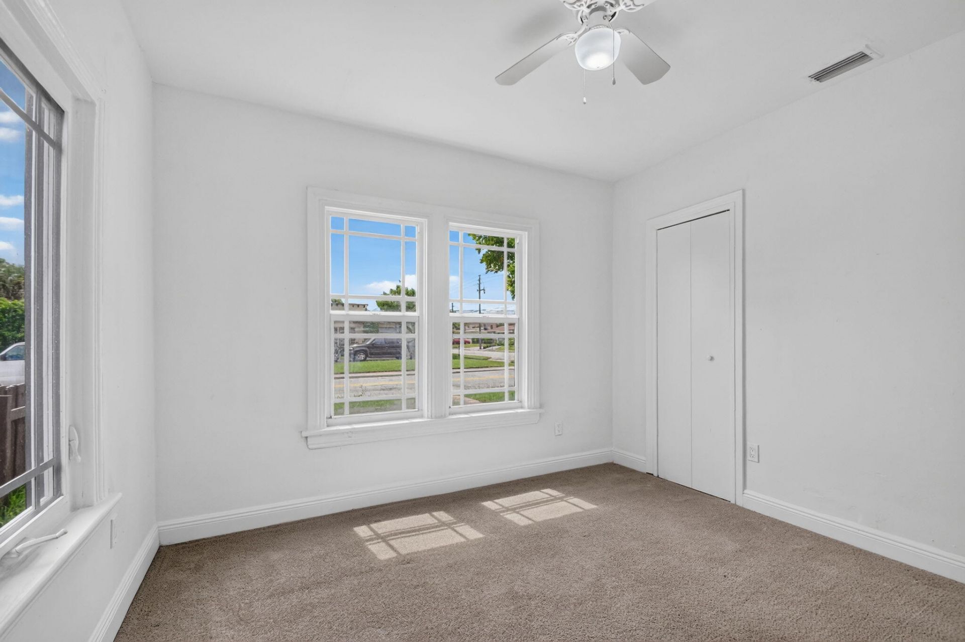 739 Kaye Street, West Palm Beach, FL 33405 Photo