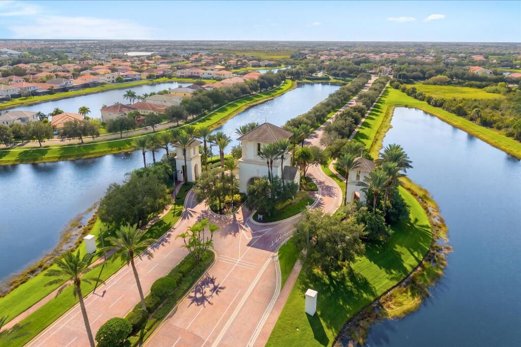 12341 SW Sunset Lk Lane, Port Saint Lucie, FL 34987 Photo