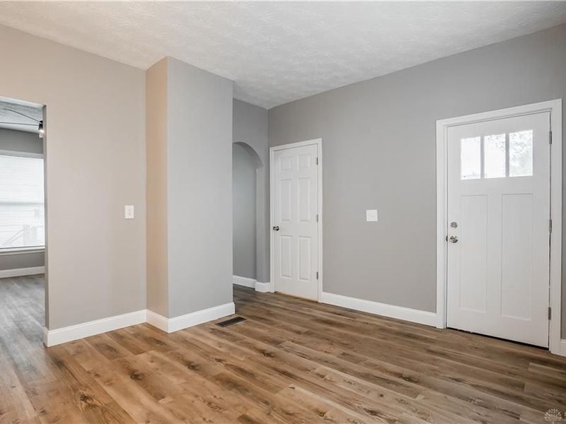 3007 E 4th Street, Dayton, OH 45403 Photo 7