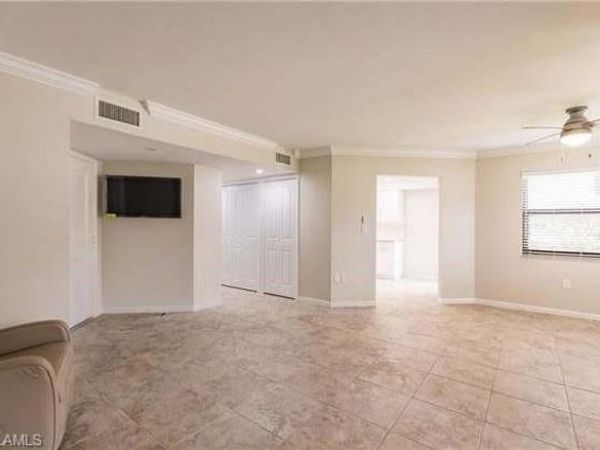 1522 Mainsail DR, Unit 6, NAPLES, FL 34114