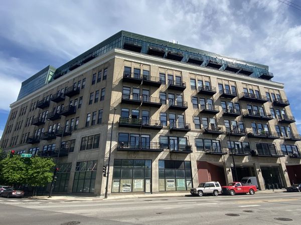 1645 W Ogden Avenue , Unit 440, Chicago, IL 60612