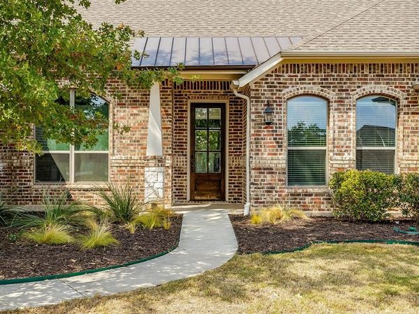 102 Eagle Drive, Lipan, TX 76462