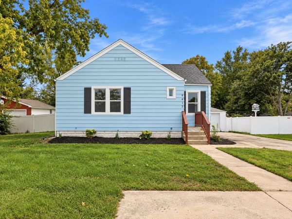 8412 W Taft Street , Merrillville, IN 46410