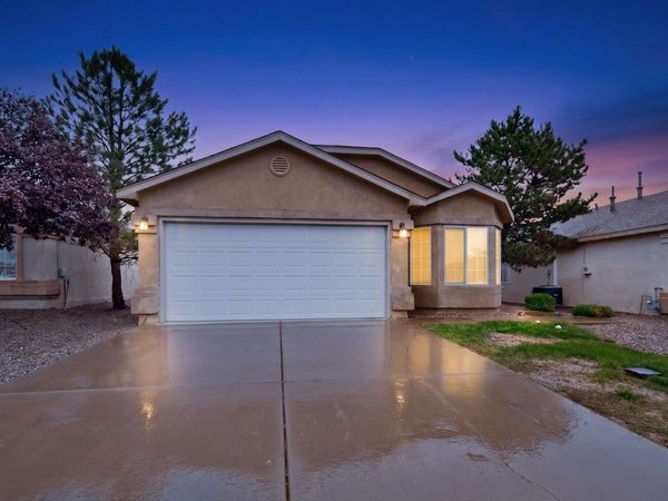 617 Sunny Meadows Drive NE, Rio Rancho, NM 87144
