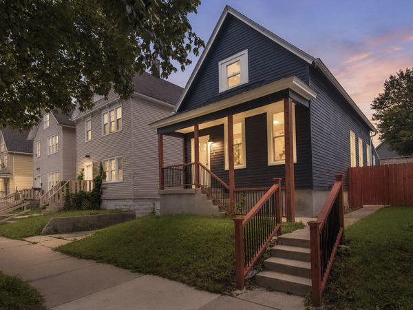 316 E Clarence St, Milwaukee, WI 53207
