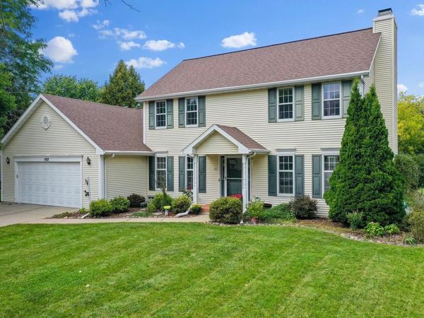 1757 SUNNYSIDE LANE, De Pere, WI 54115