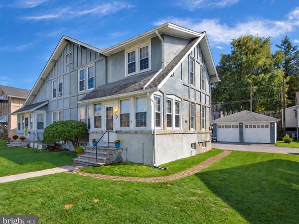 104 W BERTSCH STREET , LANSFORD, PA 18232