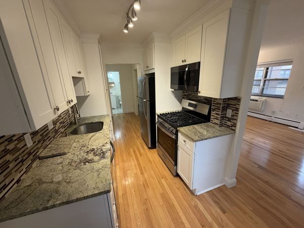 4925 Washington St, Unit 207, Boston, MA 02132