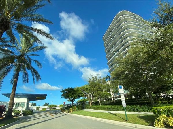 14951 NE Royal Oaks Ln , Unit 1403, North Miami, FL 33181