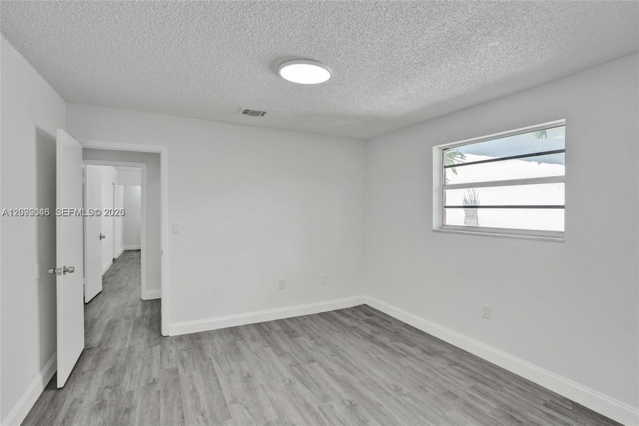 3074 SW 17th St, Unit rear, Miami, FL 33145 Photo