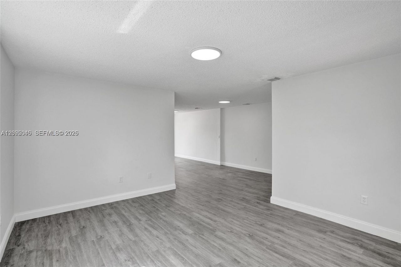 3074 SW 17th St, Unit rear, Miami, FL 33145 Photo