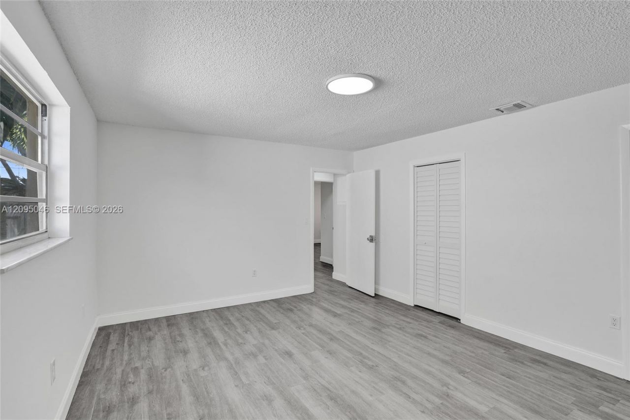 3074 SW 17th St, Unit rear, Miami, FL 33145 Photo