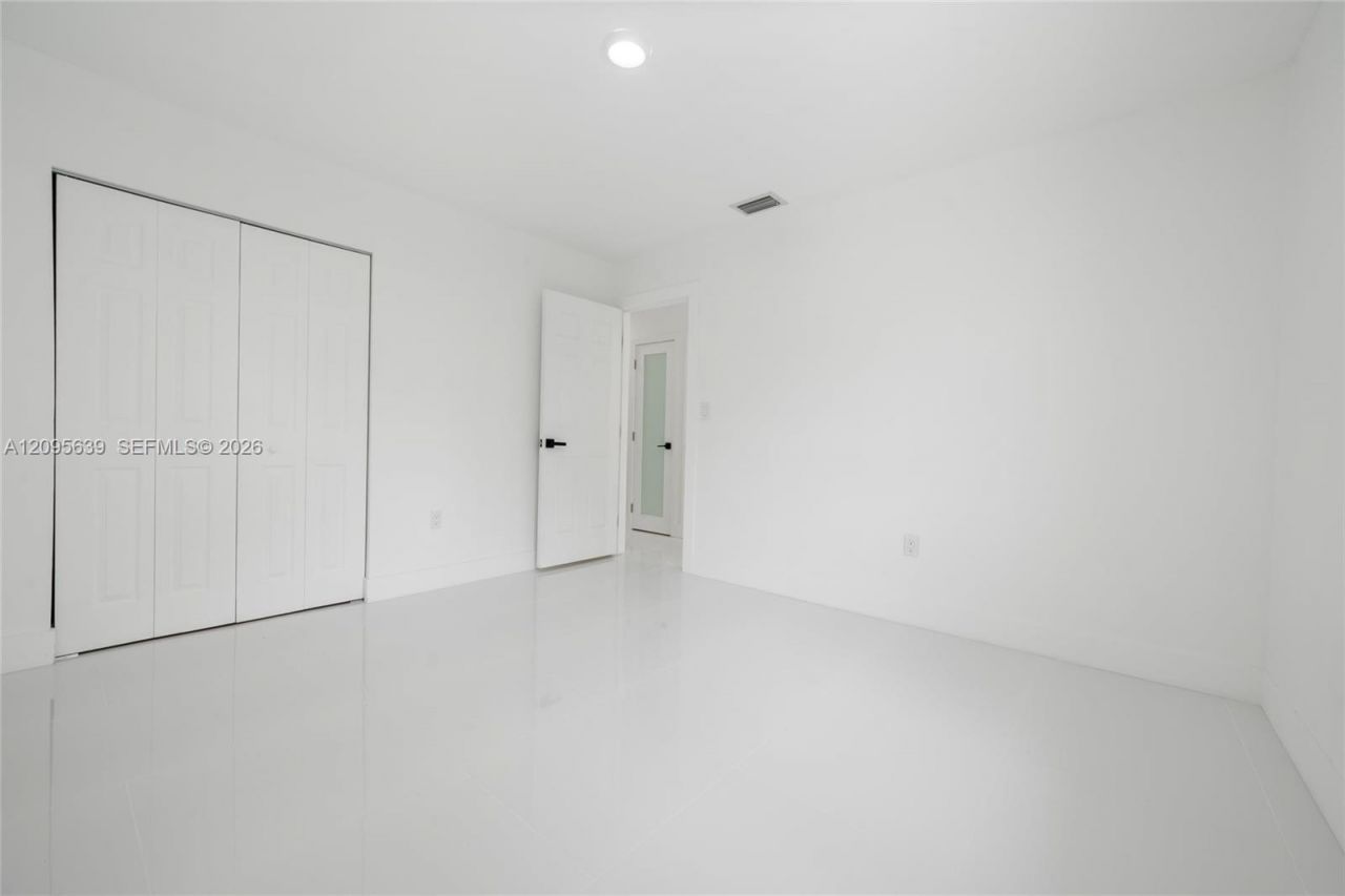 1112 SW 11th Ave, Miami, FL 33129 Photo
