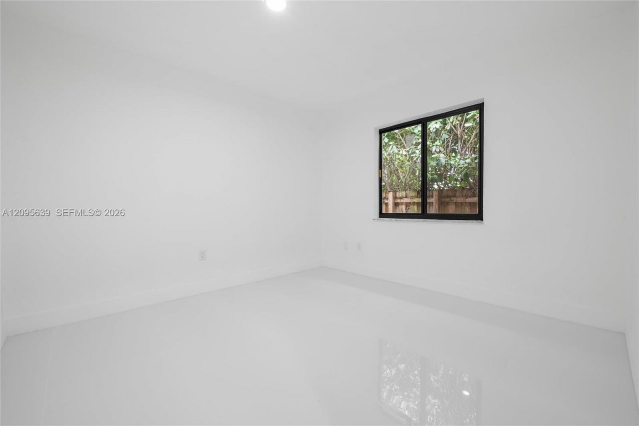 1112 SW 11th Ave, Miami, FL 33129 Photo