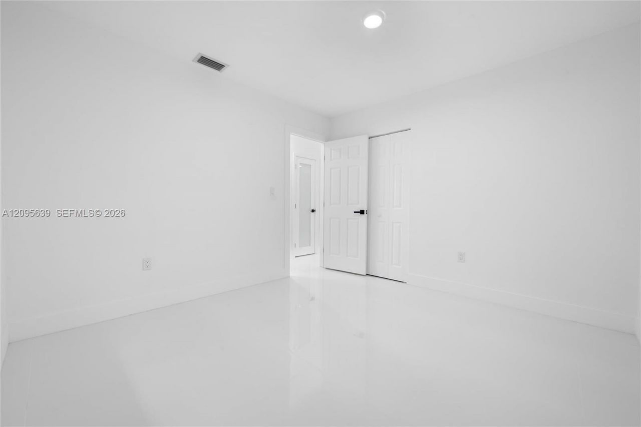 1112 SW 11th Ave, Miami, FL 33129 Photo