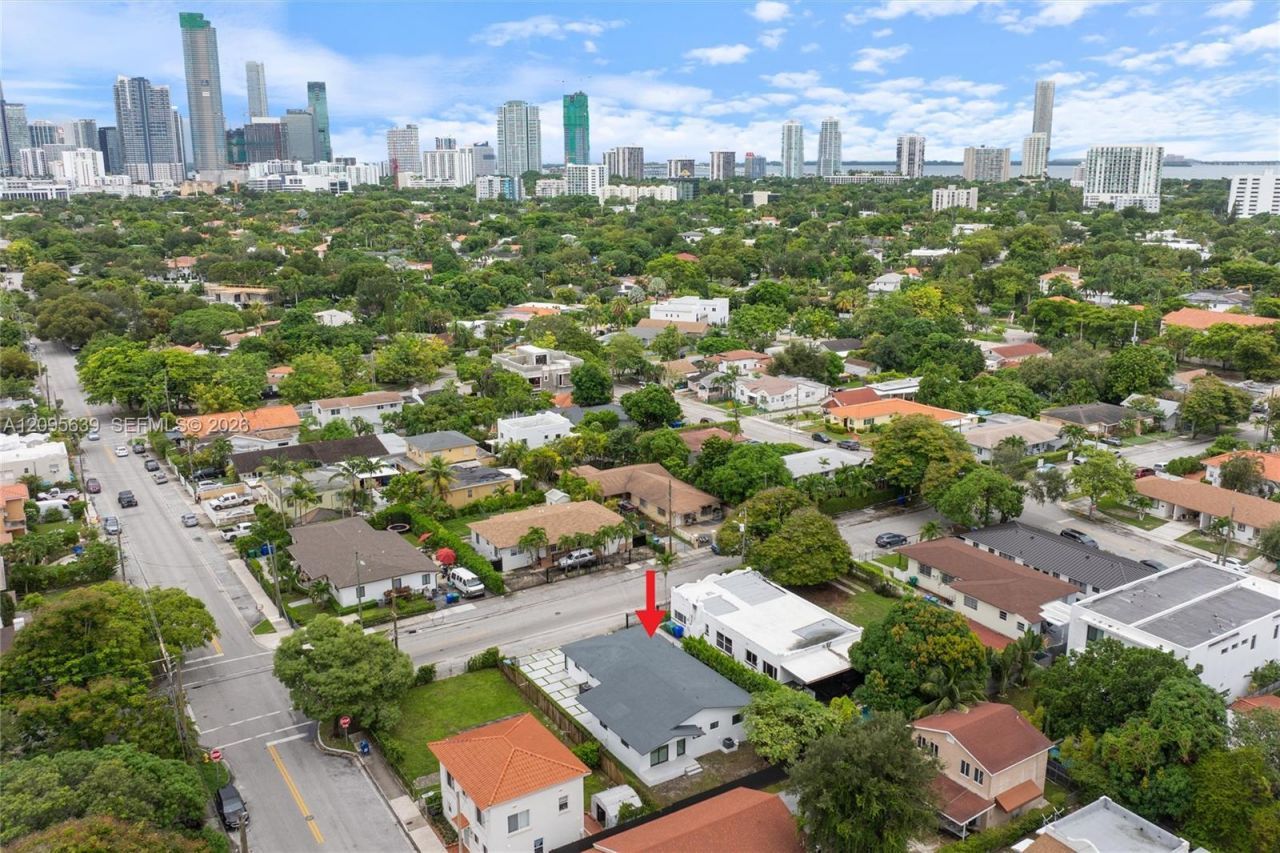 1112 SW 11th Ave, Miami, FL 33129 Photo