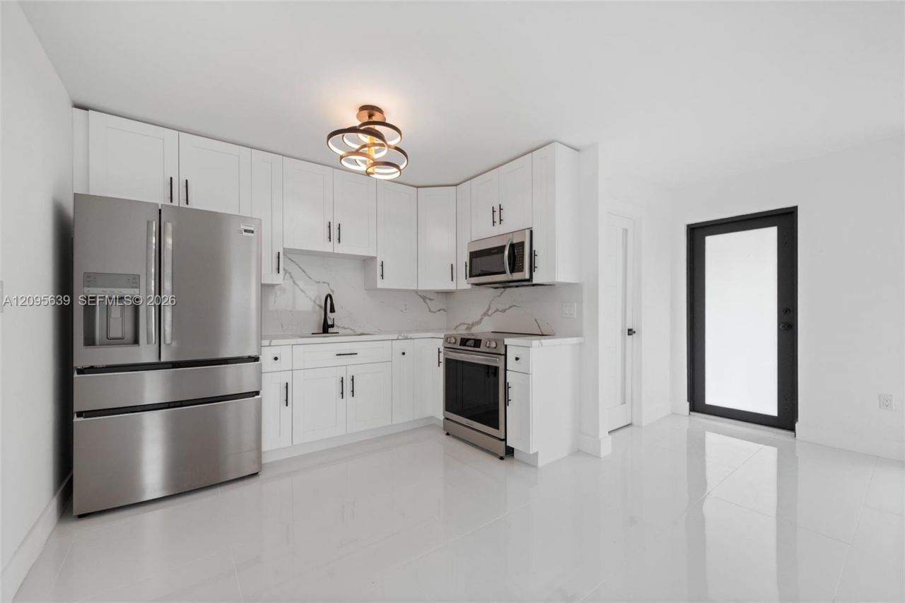 1112 SW 11th Ave, Miami, FL 33129 Photo
