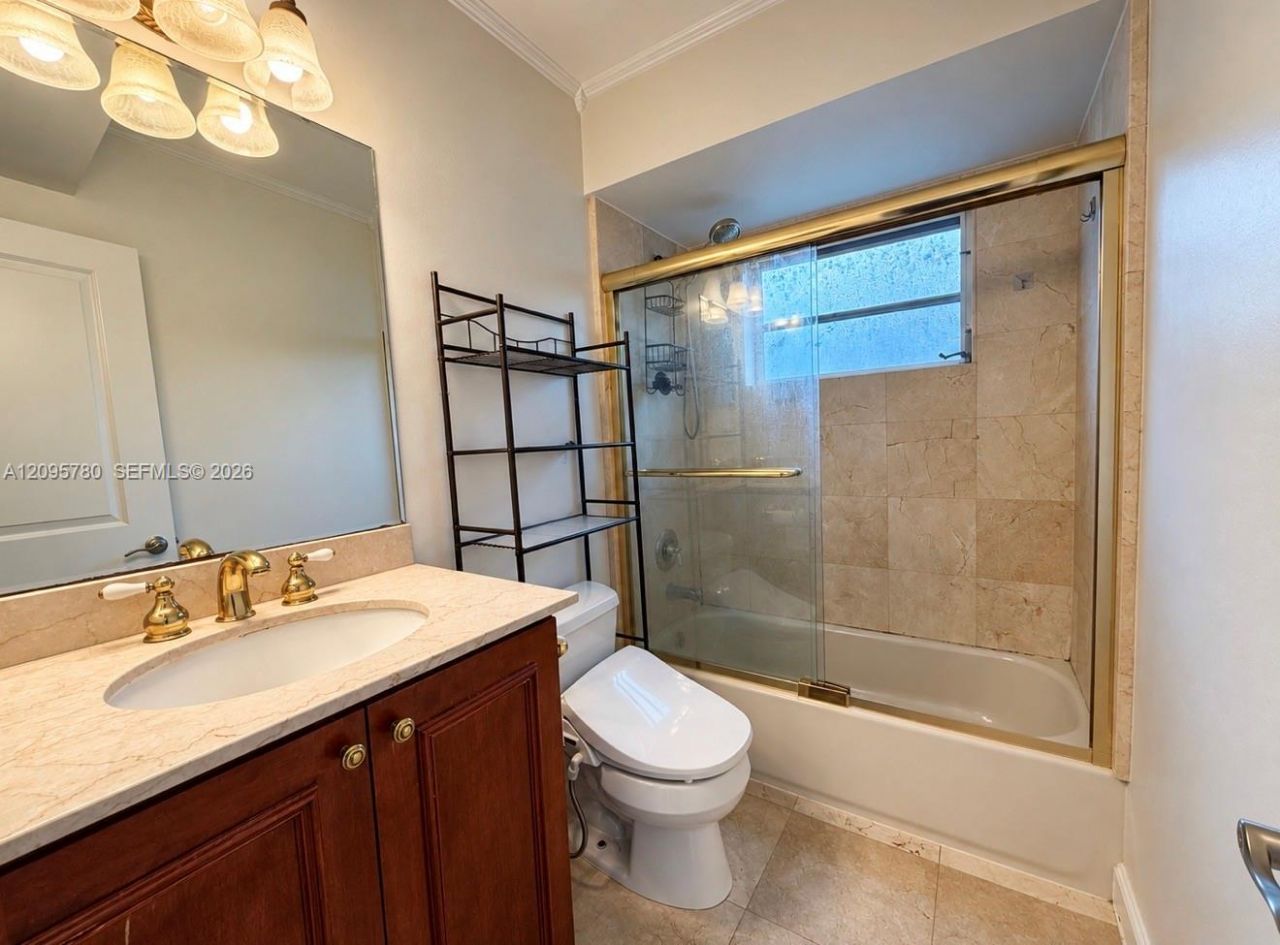 609 NE 13th Ave , Unit 203, Fort Lauderdale, FL 33304 Photo