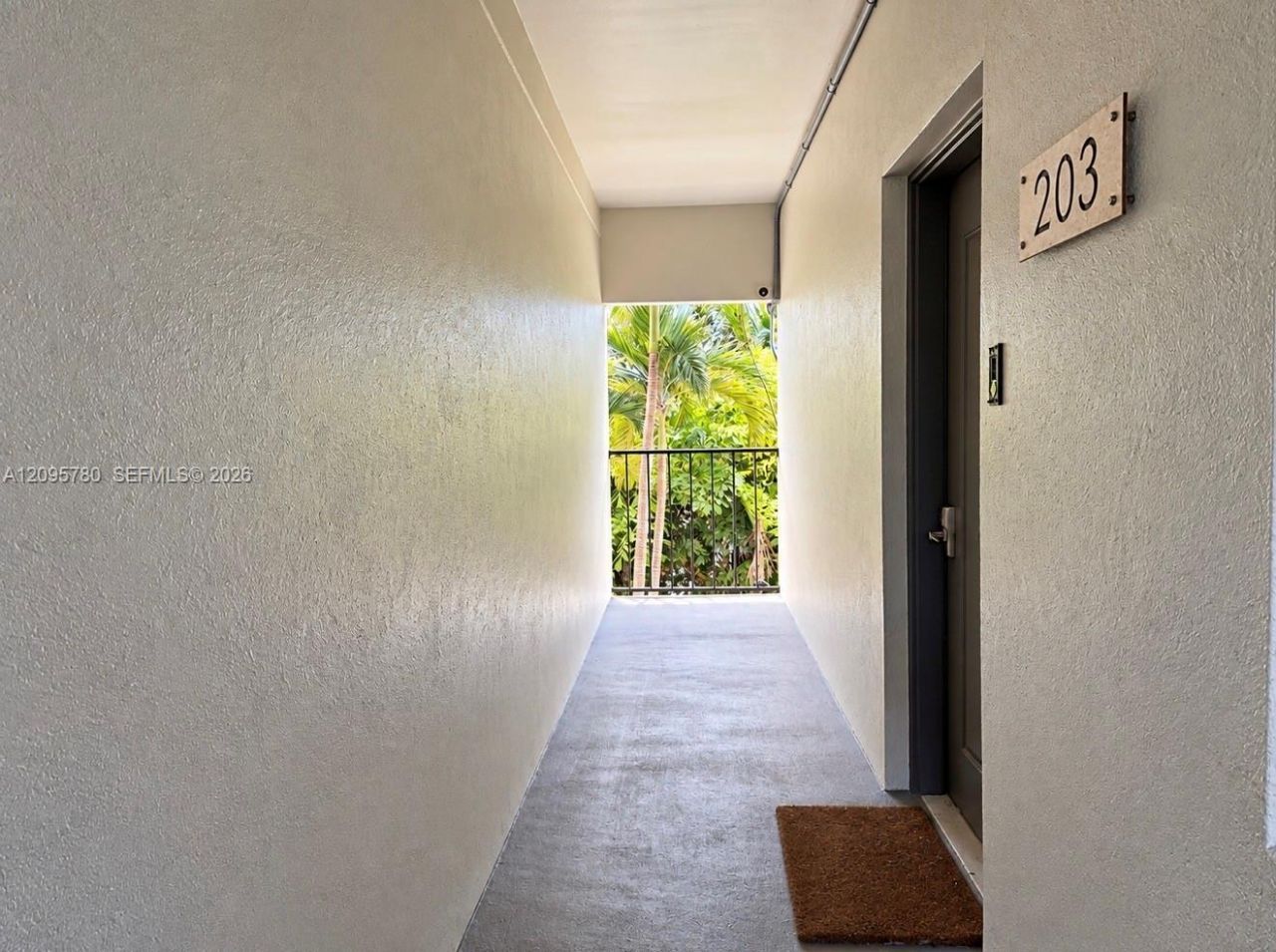 609 NE 13th Ave , Unit 203, Fort Lauderdale, FL 33304 Photo