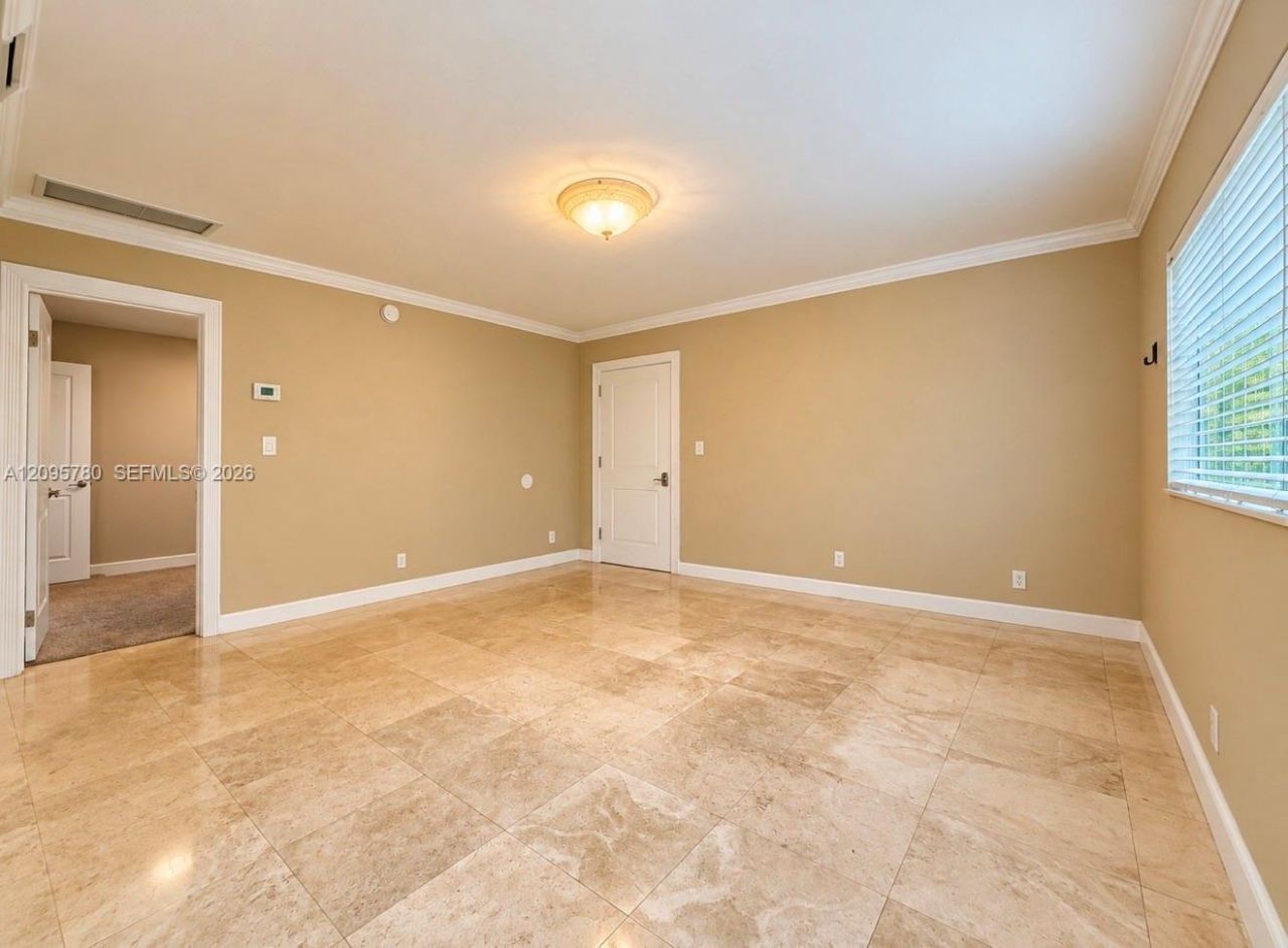 609 NE 13th Ave , Unit 203, Fort Lauderdale, FL 33304 Photo