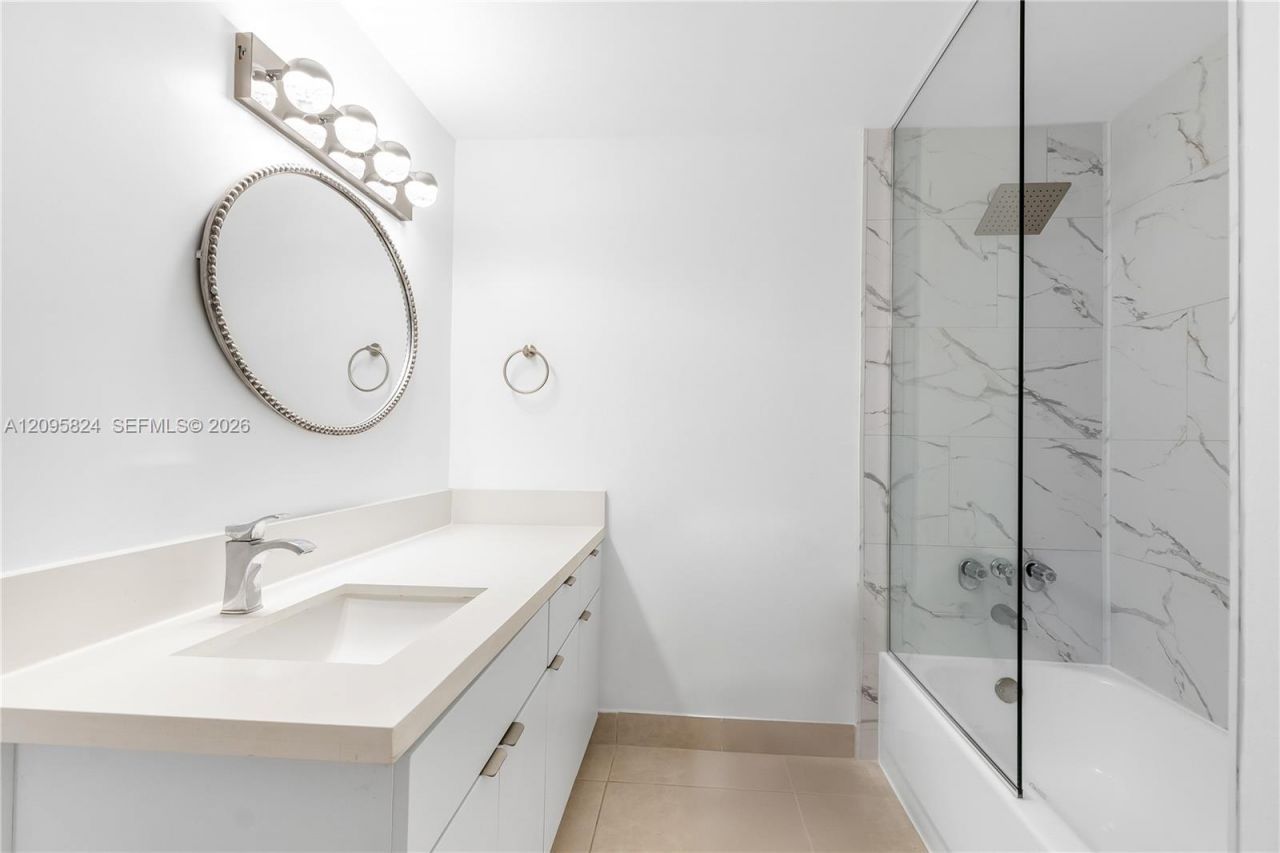 1000 West Ave , Unit 1008, Miami Beach, FL 33139 Photo